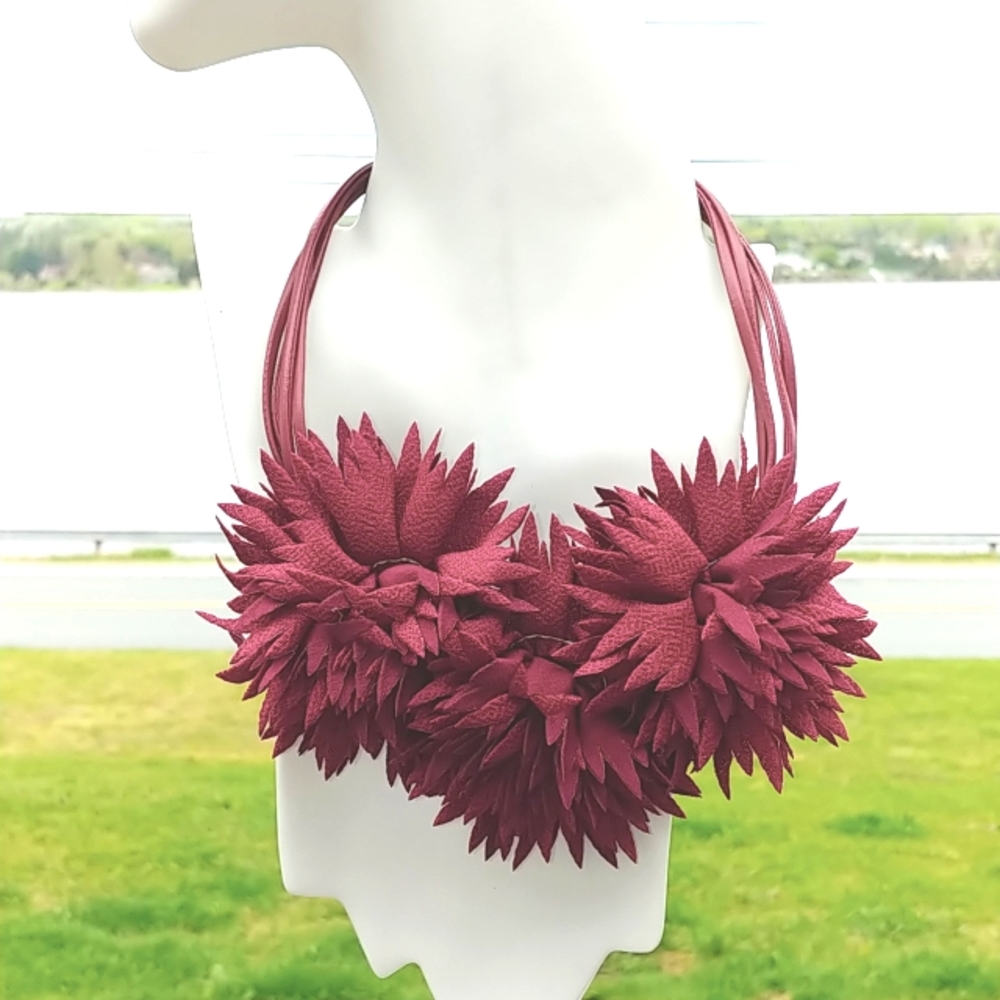Burgundy fabric flowers statement necklace NWT